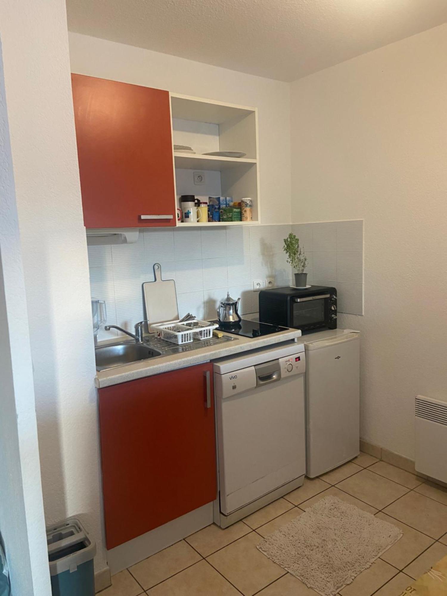 Apparemment Lumineux Proche De La Mer Apartment Beziers Exterior photo